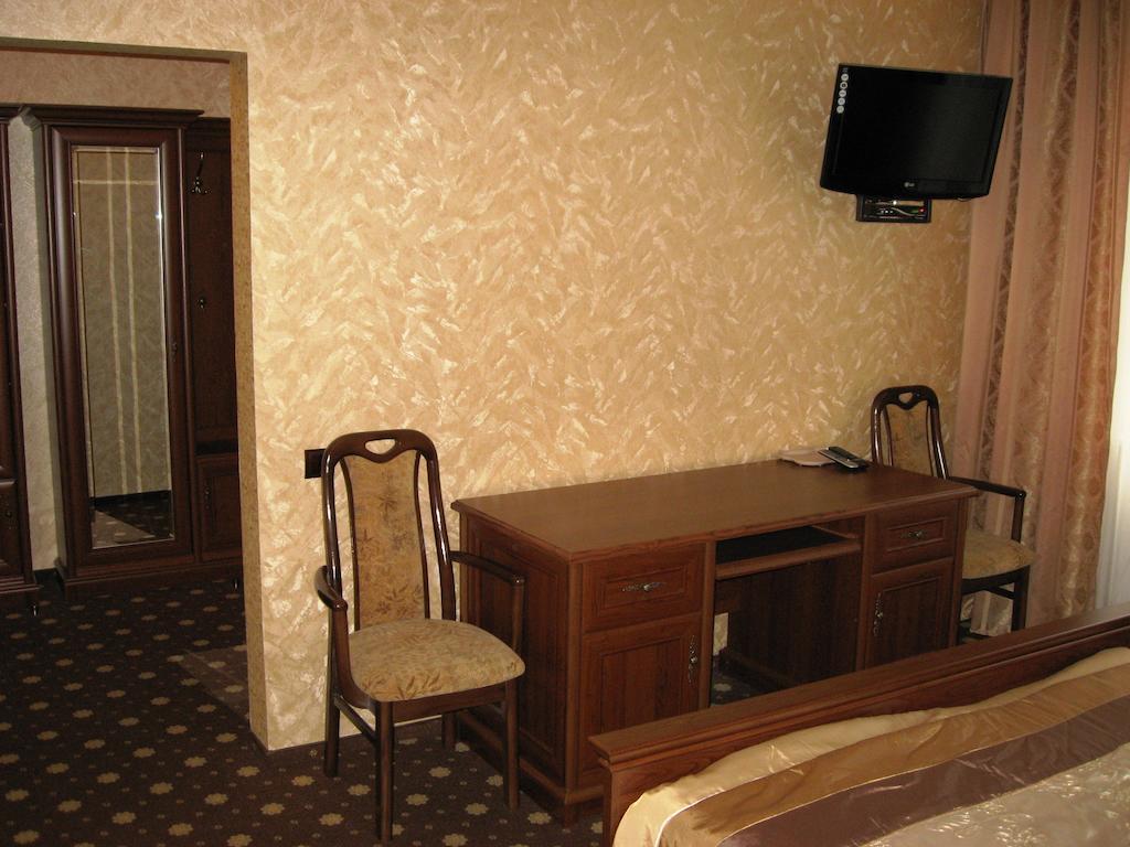 Shato Paradis Hotel Irpin Zimmer foto